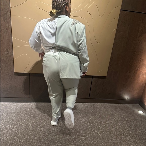 Prom suit - Picture 8 of 8